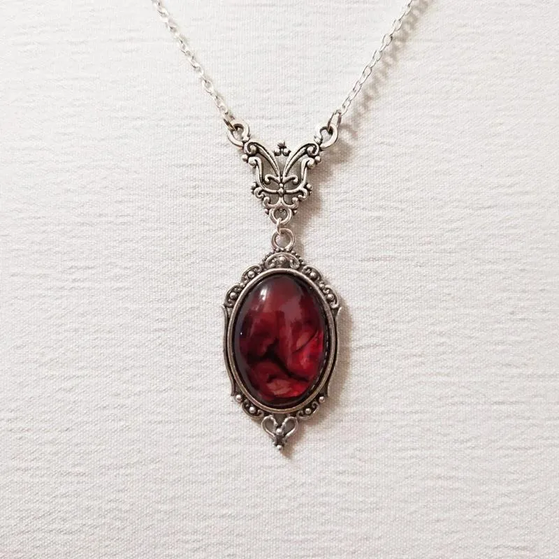 Hänge halsband gotiska blodröd kvarts charm halsband fjäril för kvinnor vampyr präglade häxa smycken tillbehör vintage chokers