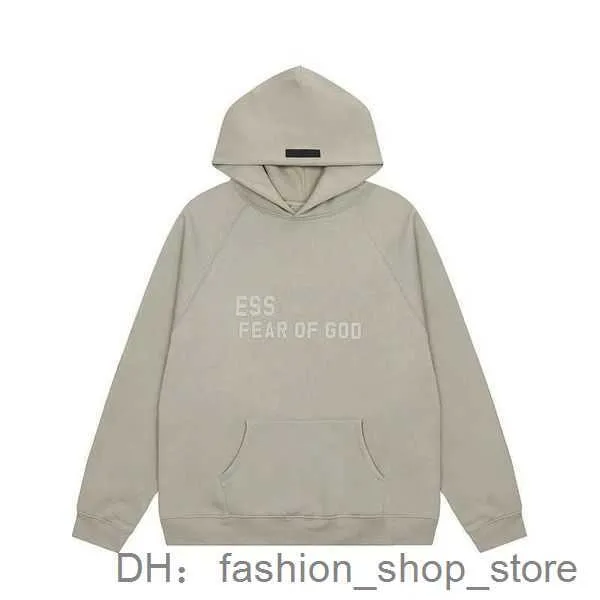 Essentialhoodies Sweatshirts Erkek Hoodie Trailsuit Designerhoodie Suit Streetwear Pullover Üstler Gevşek Jumper Büyük Boy Leff Örümcek Hoodie Satranç Partisi Dress 2 AI