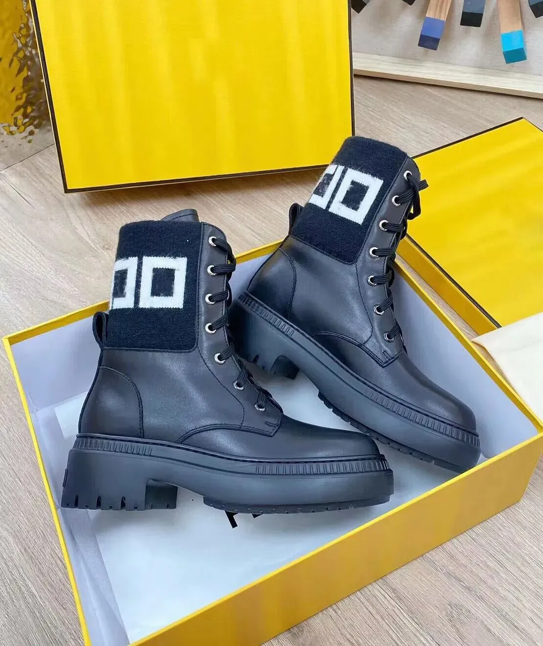 Botas de designer de marca de inverno mulheres sobre o joelho botas de tornozelo de inverno tiras ajustáveis lona zíper rendas sapatos originais senhoras meninas sexy bota alta