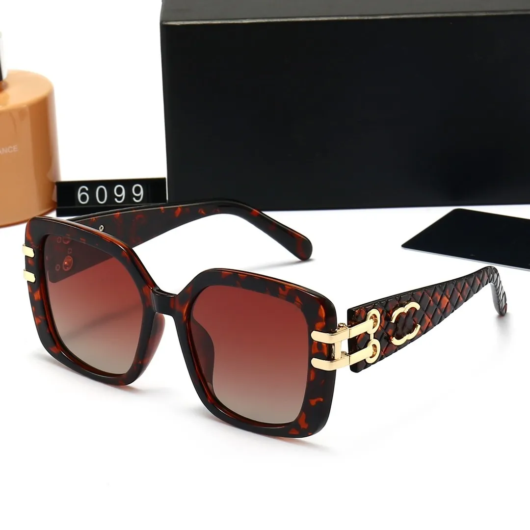 Luxus Top klassische quadratische Sonnenbrille Designer Marke Mode Damen Sonnenbrille Brillen Metall Glaslinsen Brillen mit Box 2069 1652