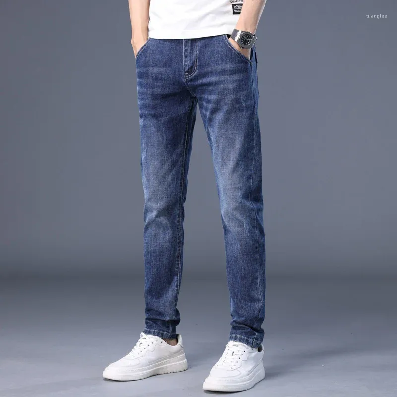 Jeans masculinos denim slim fit para homens 2024 moda coreana calças casuais roupas pretas macacões de outono