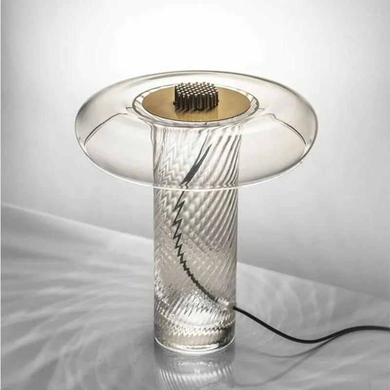 Masa lambaları Nordic kişiselleştirilmiş bükülmüş cam masa lambası modern led dekoratif çalışma yatak odası başucu tasarımcısı