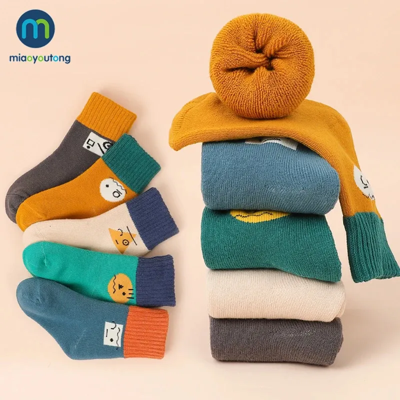 Chaussettes pour enfants 5 paires/lot épais coton éponge bébé enfants chaussettes hiver doux chaussettes chaudes pour enfants garçons filles chaussettes de sol thermiques Miaoyoutong 231121