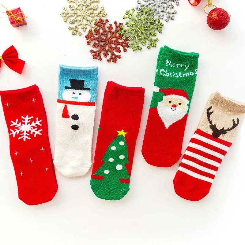 Chaussettes pour enfants 20 paires en gros 2024 Chaussettes de Noël pour enfants Automne et hiver Coton Dessin animé Garçons Filles Bébé Enfants Chaussettes 1-12Y 231121