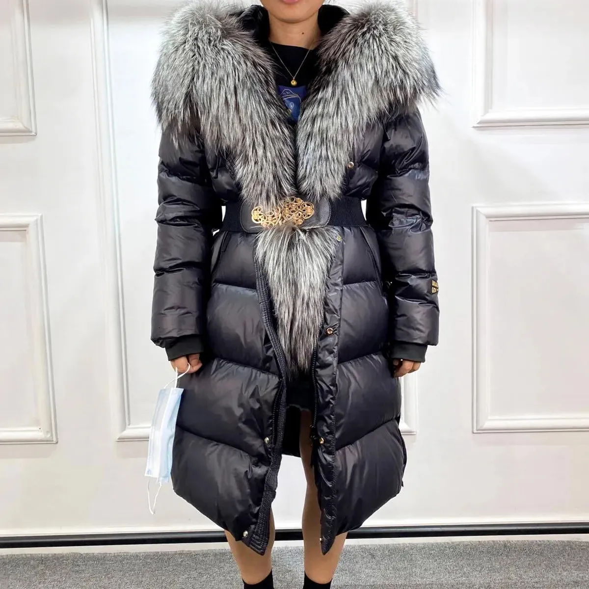 Femmes fourrure fausse Janveny hiver longue doudoune femmes manteau de canard Super luxe grand réel argent col de renard Parkas avec ceinture vêtements de neige 231121