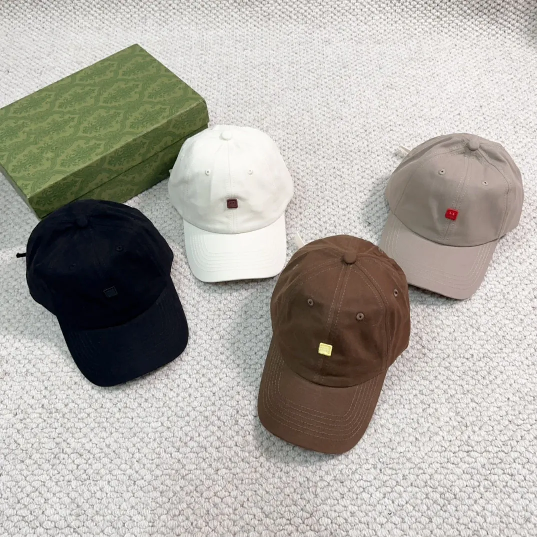 Paar Casquette Frühling und Herbst Jahreszeiten Designer Ballkappe Mode Hundert Lächelndes Gesicht Stickerei Outdoor Urlaub Sport Sonnenschutz Verstellbare Größe Hut