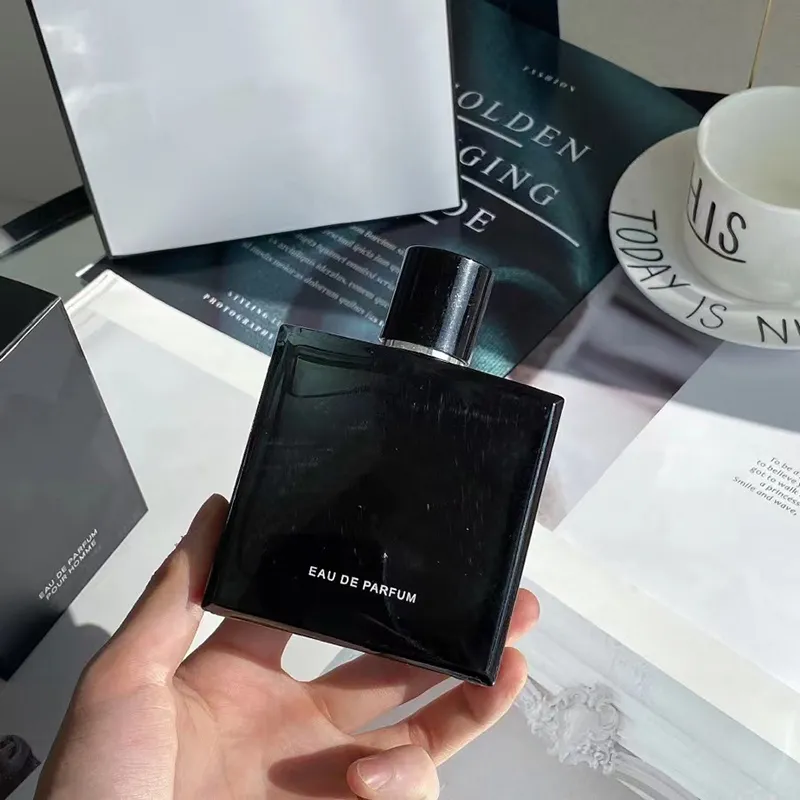 Eau de Parfum enchantée loin. $_57.JPG?set_id=880000500F