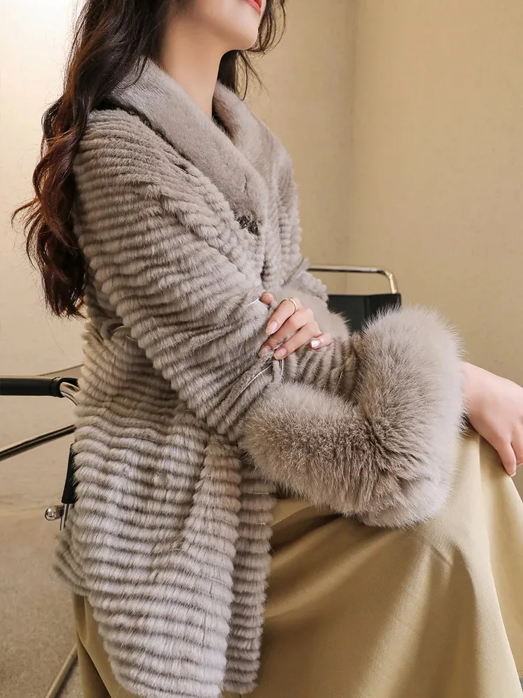 Knitted mink clearance fur coat