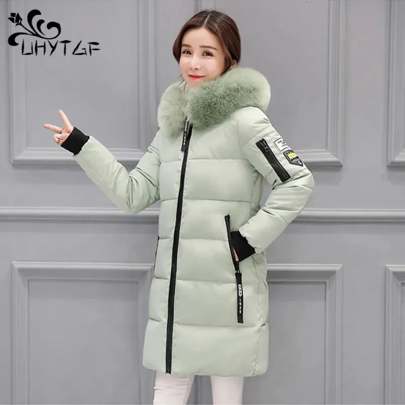 Parkas de plumón para mujer UHYTGF 2023, abrigo frío de invierno para mujer, chaqueta acolchada con capucha de longitud media, cuello de piel grande, prendas de vestir cálidas para mujer 231120