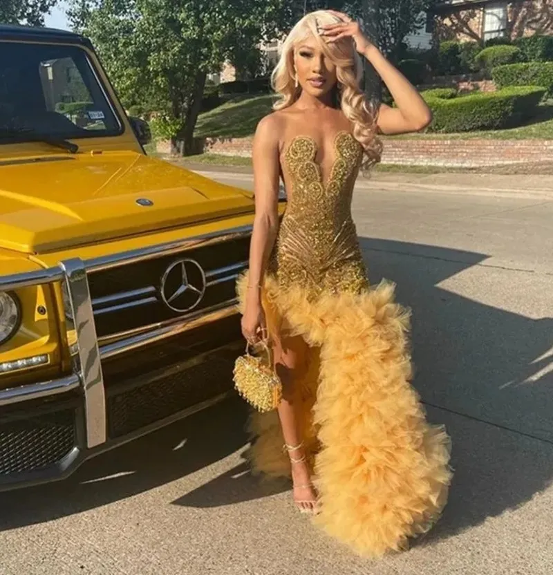 Luxury Gold Crystal Prom Dress 2024 Pärlor Ruffles Tutu kjol Black Girls Pageant Evening Party Gowns For Birthday Robe de Soriee Custom Made Made