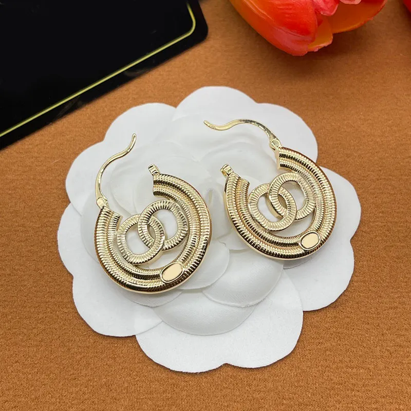 Gold Hoop Earring Luxe designer oorbellen voor dames Mens Pearly Earring Letter Oordopnoot Luxe ontwerpers Sieraden Charm Oorringstuds 04215Z