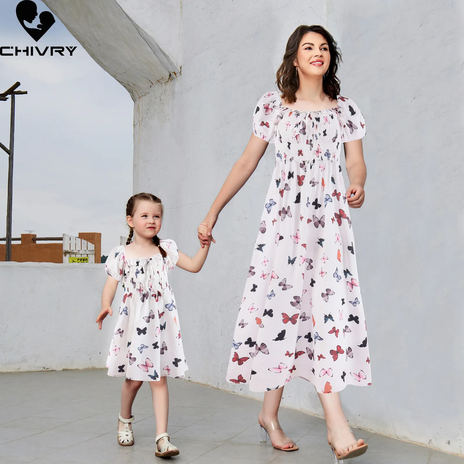 Family Matching Outfits Mother Daughter Summer Dresses Puff Sleeve Dress Mom Mommy and Me Party Dress Family Matching Outfits 230421