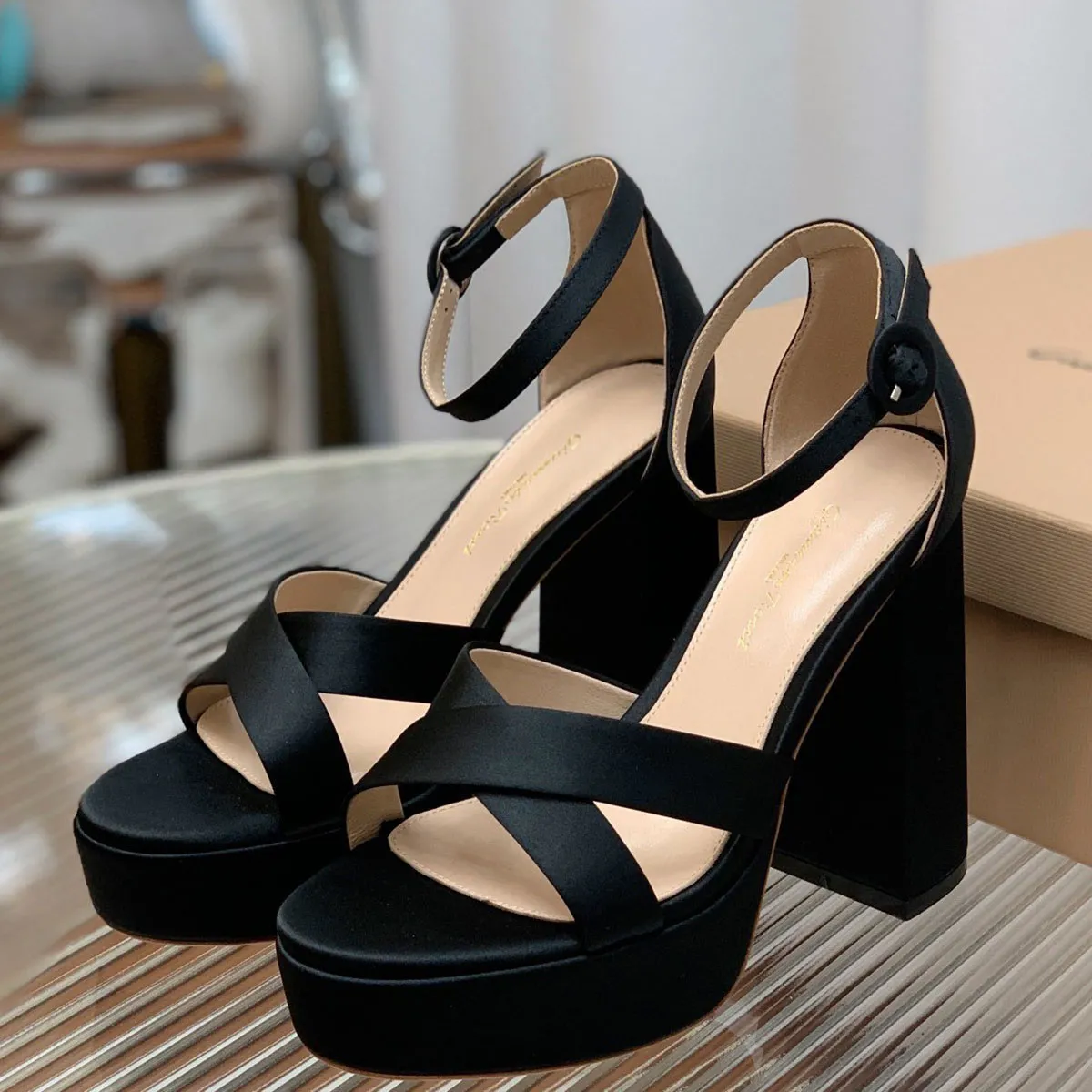 Khadim's Black Colour Sandal/Heels having Synthetic Upper Material - Casual  Use for Women (Size : 3) - Price History