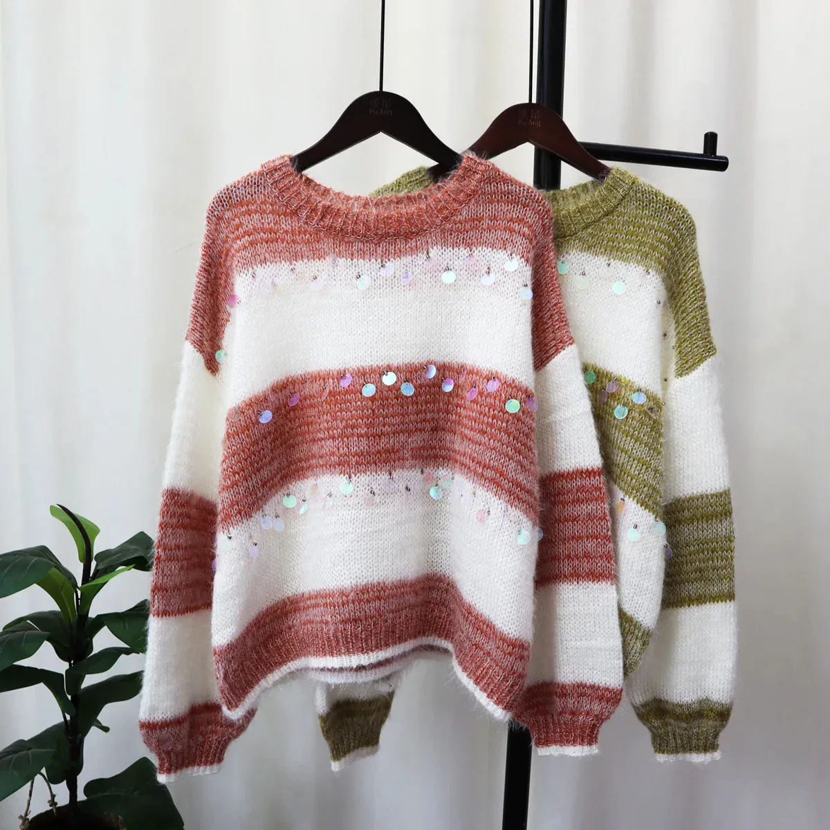 Women's Sweaters Plus Size 2023 Autumn/Winter New Loose Sequin Sweater Women's Staff Neckline Stripe Sweater Pullover 231121