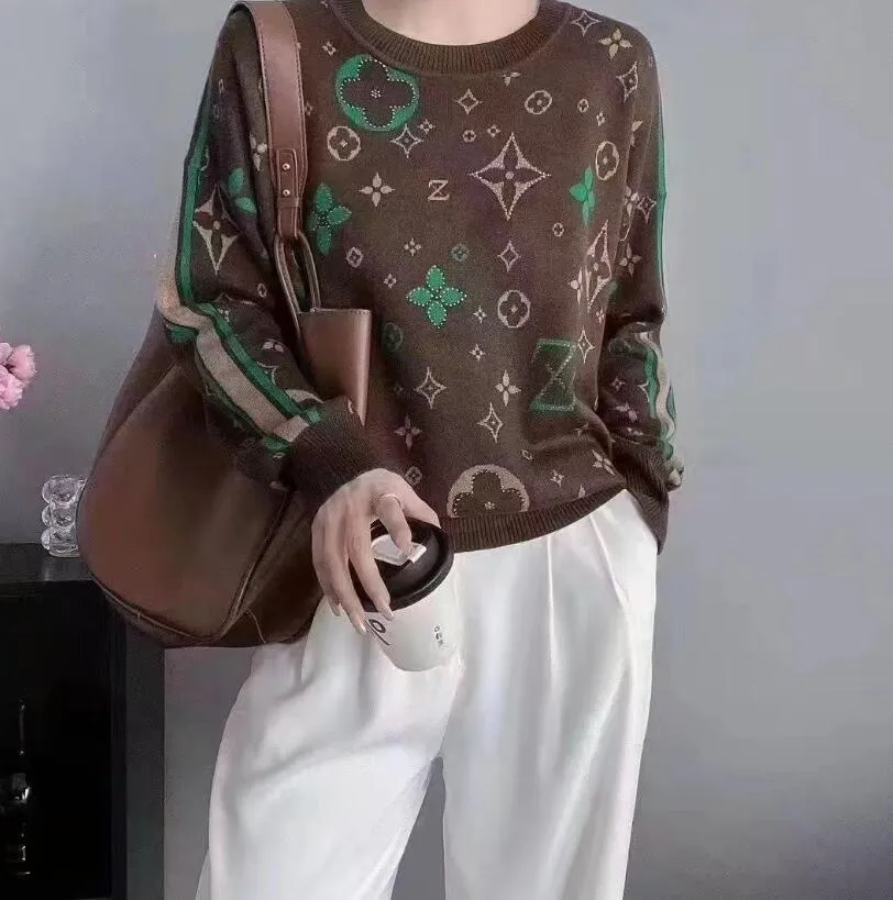 Tasarımcı Jumper Sweaters Kadın Örgü Sweater Giysileri Moda Külot Kadın Sonbahar Kış Giyim Bayanlar Beyaz Gevşek Uzun Kollu Gündelik Üstler