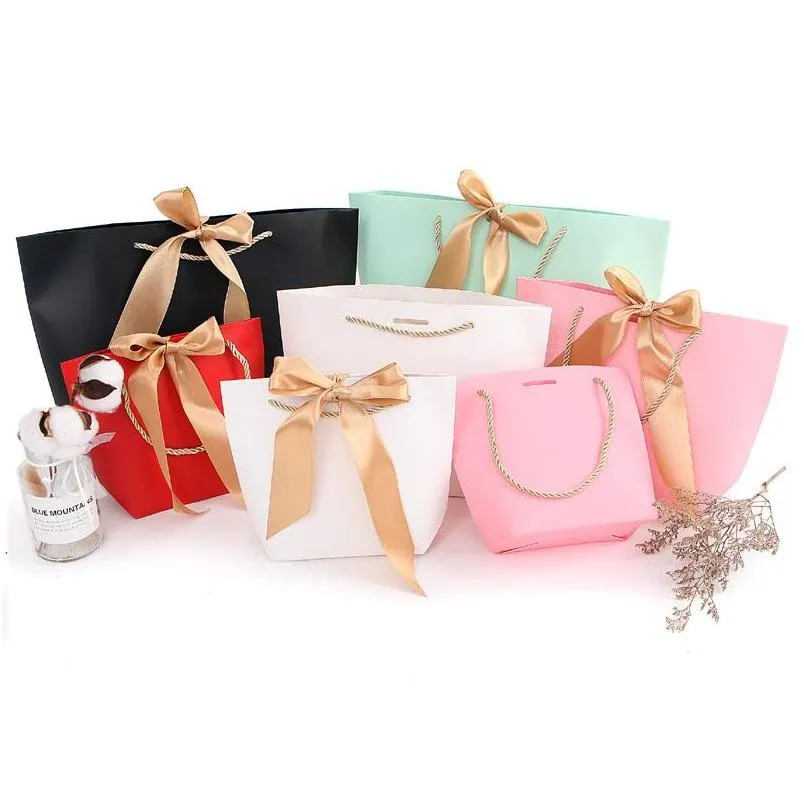 Emballage cadeau 4 taille grande boîte cadeau pour vêtements livres emballage poignée or sacs en papier sac Kraft avec poignées Lx2087 Drop Delivery Ho Dhiaj