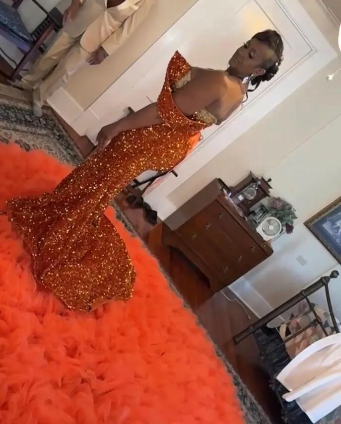 Luxury Orange African Orange dresses for wedding with Crystal Applique and Skirt Removal - Perfect for Mermaid Bridal Reception and Vestidos de Novia Luxury Orange African Orange dresses for wedding with Crystal Applique and Skirt Removal - Perfect for Mermaid Bridal Reception and Vestidos de Novia