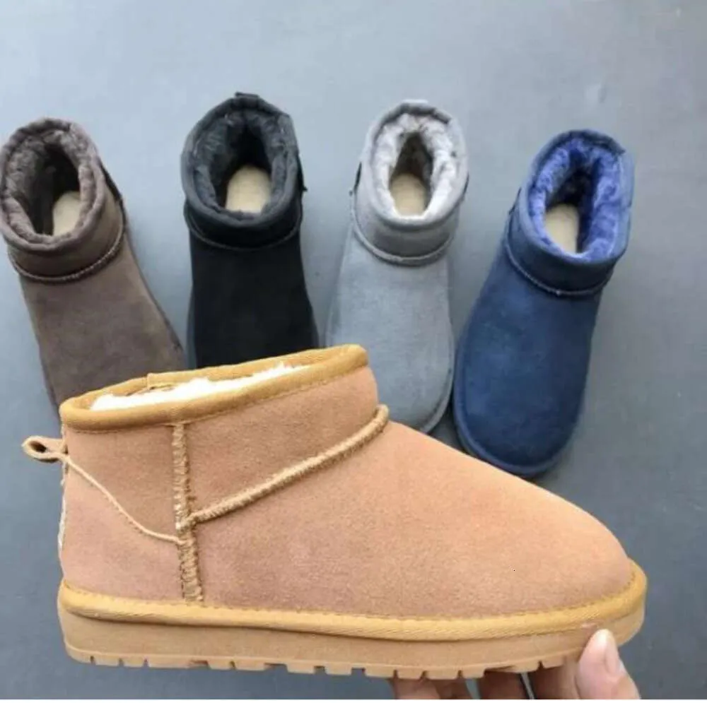 2024 Nuevas botas UGGsity Kids Australia Botas de nieve Diseñador Zapatos para niños Invierno Clásico Ultra Mini Botton Bebés Niñas Tobillo Botines Kid Fur FD117