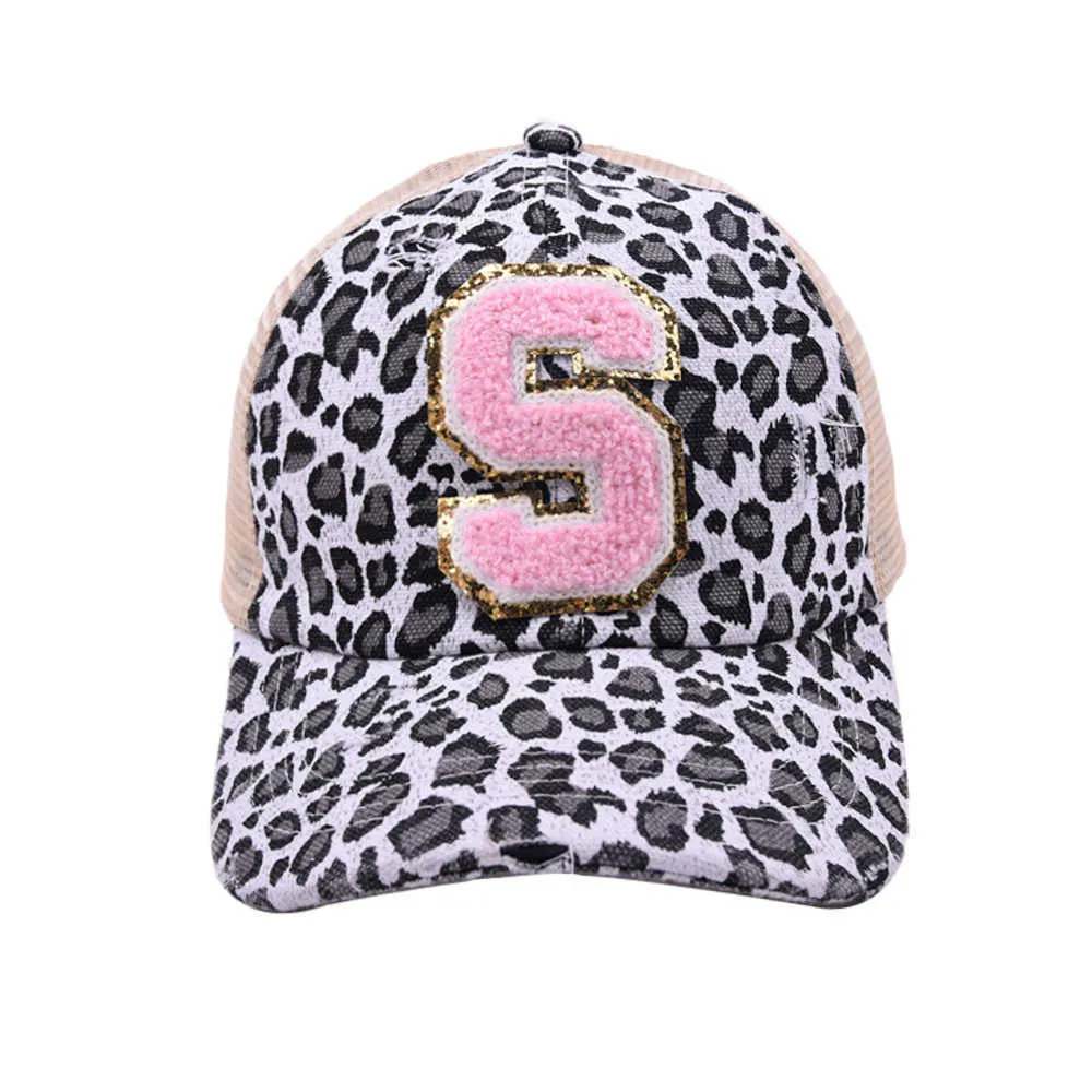 Ball Caps Pink Leopard вышита 26 букв AZ Baseball Cap Men Women Snapback Hip Hop Hat Summer Heathable Sun Shats для женщин J230421