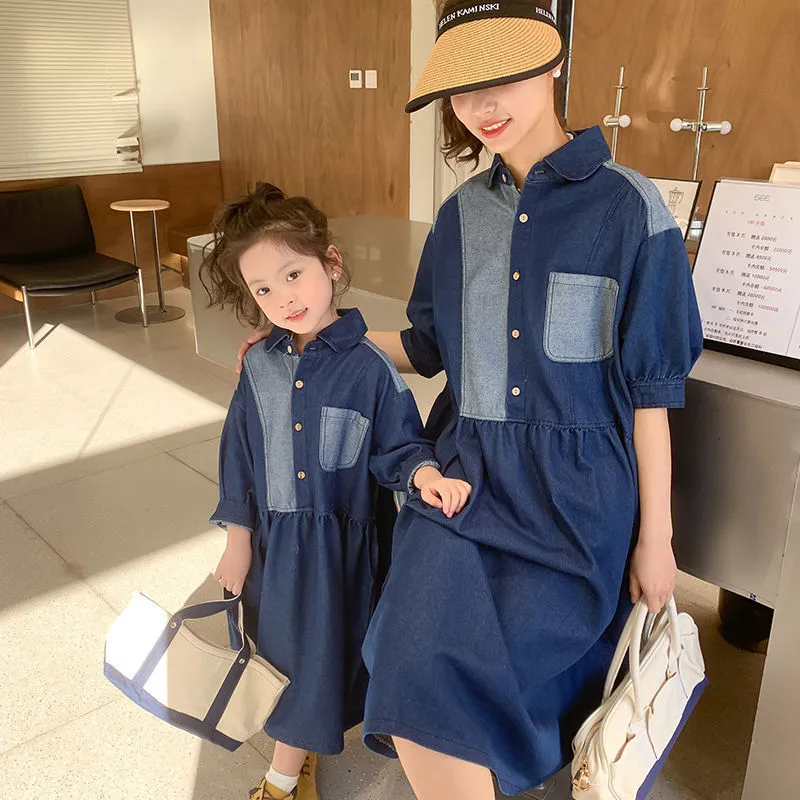 Family Matching Outfits Summer Mother and Daughter Matching Clothes Women Girls Short Sleeve Denim Casual Dresses Fashion Family Matching Outfits 230421