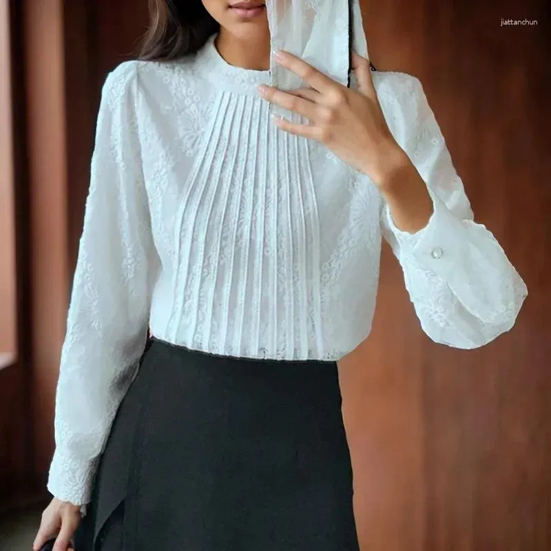 Bluzki damskie moda Biała koronkowa bluzka z długim rękawem 2023 Koreańska elegancka prosta koszula kobieta luźna szydełkowa kołnierz Top 29789