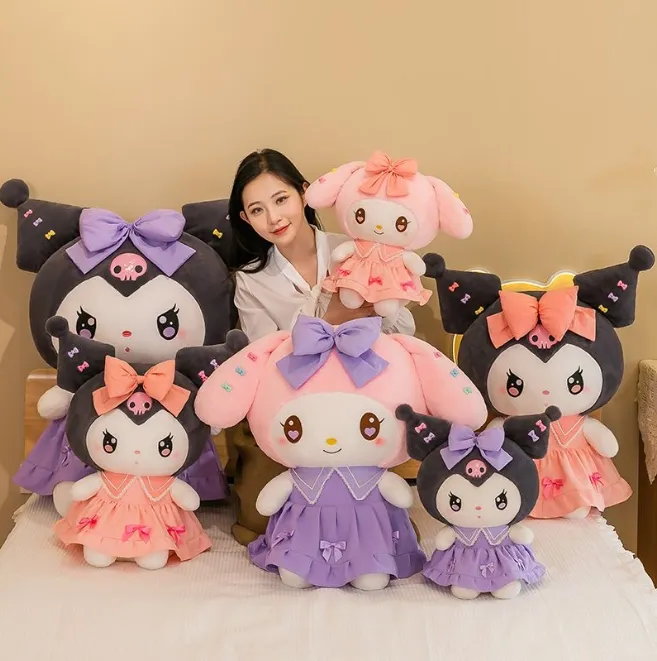 Śliczne różowe sukienki Melody Plush Toys Dolls Schamed Anime Birthday Prezenty domowe sypialnia dekoracja