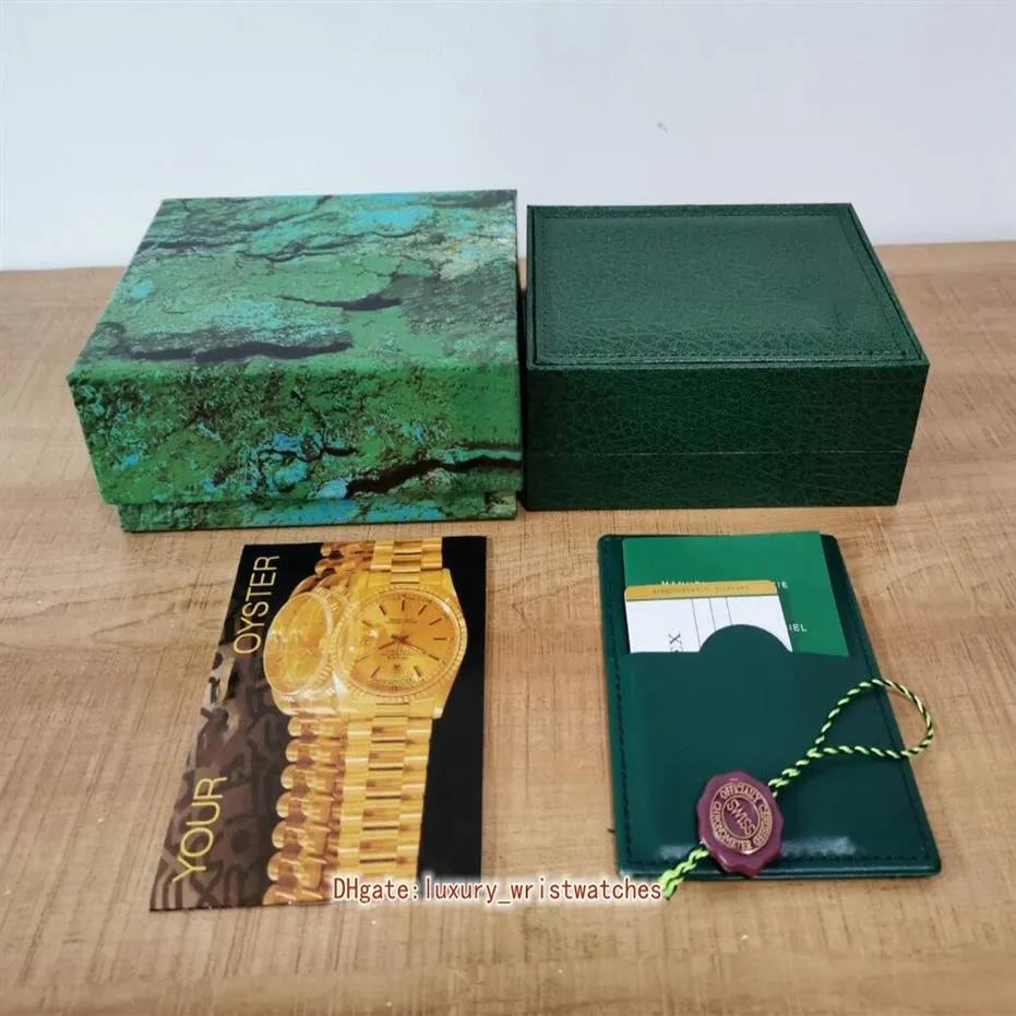 5pcs vendant des boîtes de montres vertes de haute qualité Boîtes de cartes de boîte d'origine Boîtes en bois pour Oyster Perpetual 126710 116500 126600 114300 1267250J