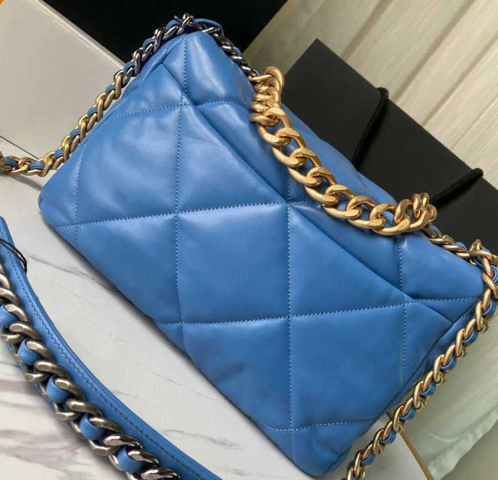 Axelväskor 2022 lyxhandväskor designer 19 väska kvinnor mode högkvalitativa lambskins mjuk läder tote handväska crossbody metall kedja flikar axelväskor