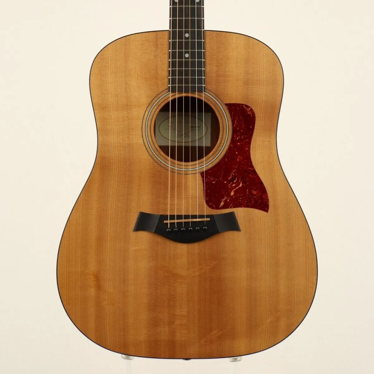 110 Natural Sitka Spruce 100 Series 2000 Acoustic Electric Guitar 01