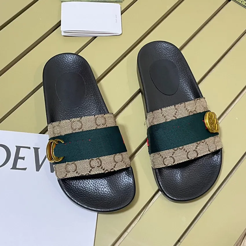 Luxurys Designers Sandals for Men for Classic Floral Brocade Slides Flats Leath Rubber Platform Flip Flops Beach Shoes Loafers
