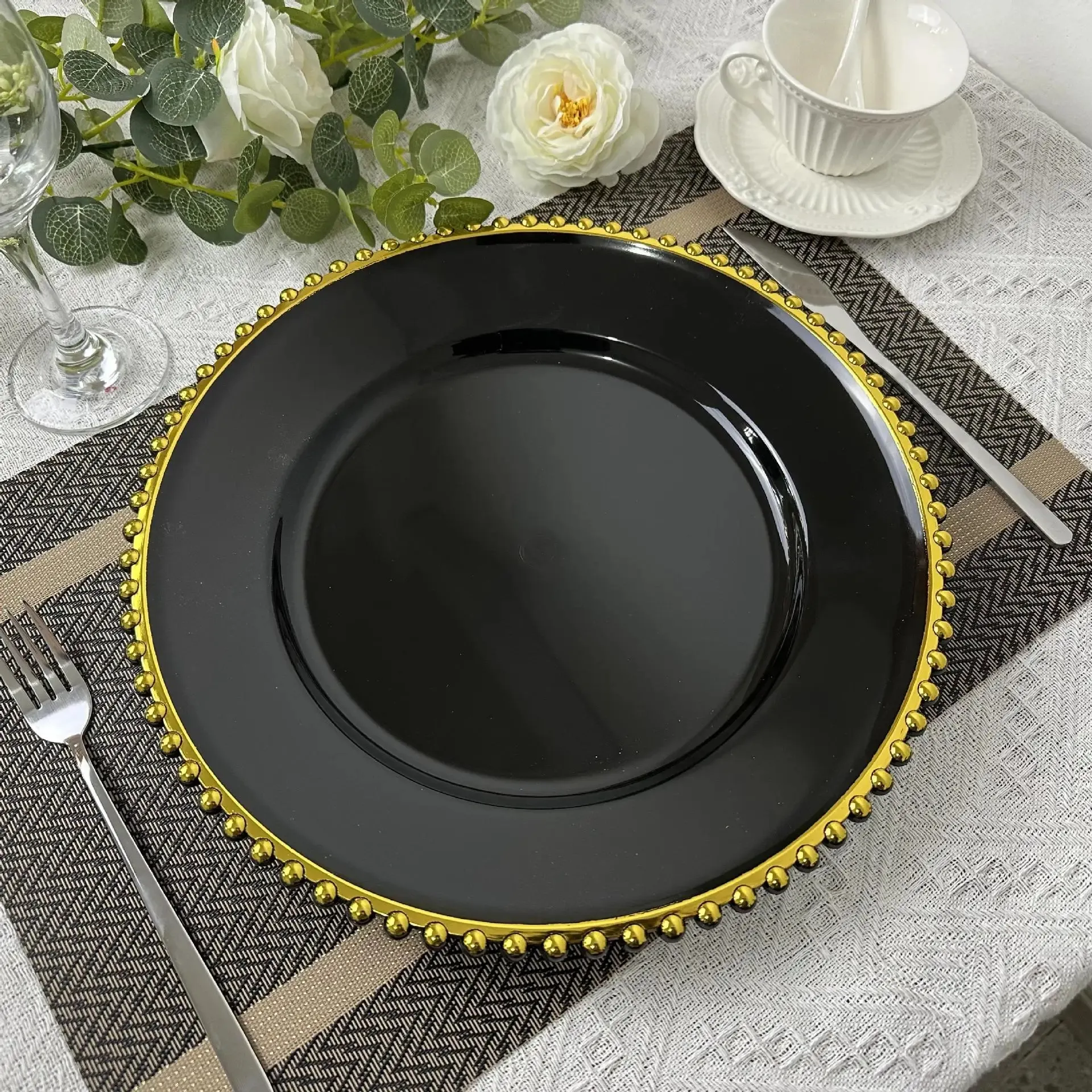 Charger Plates Black Plastic Tray Round Dishes With Gold Edge Acrylic Decorative Dining Plate For Table Setting 1016