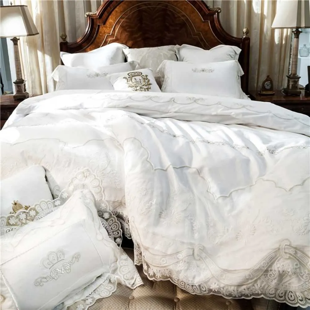 Bedding sets French style white romantic Lace edge Luxury Princess Egyptian cotton Bedding set Duvet Cover Bed Linen Bed sheet Pillowcases T200414