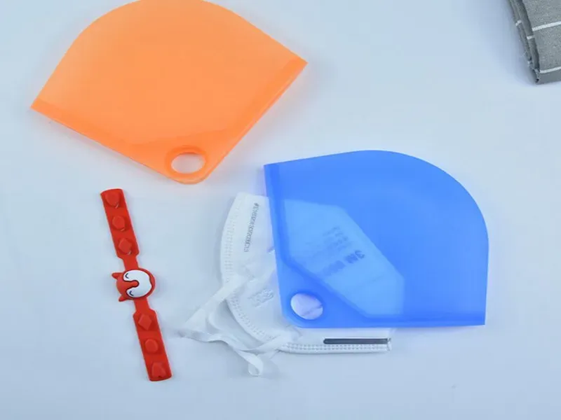 Portable Face Masks silicone Organizer Dustproof And Moisture-proof Cover Holder Case Storage Isolate bacteria Bag