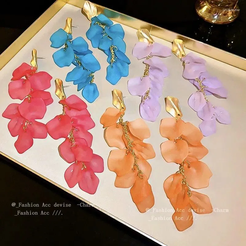 Dangle Earrings Women's Exquisite Classic Charm Acrylic Flower Petal Earring Romantic Long Exaggerated Vintage Jewellery Trendy Jewelry