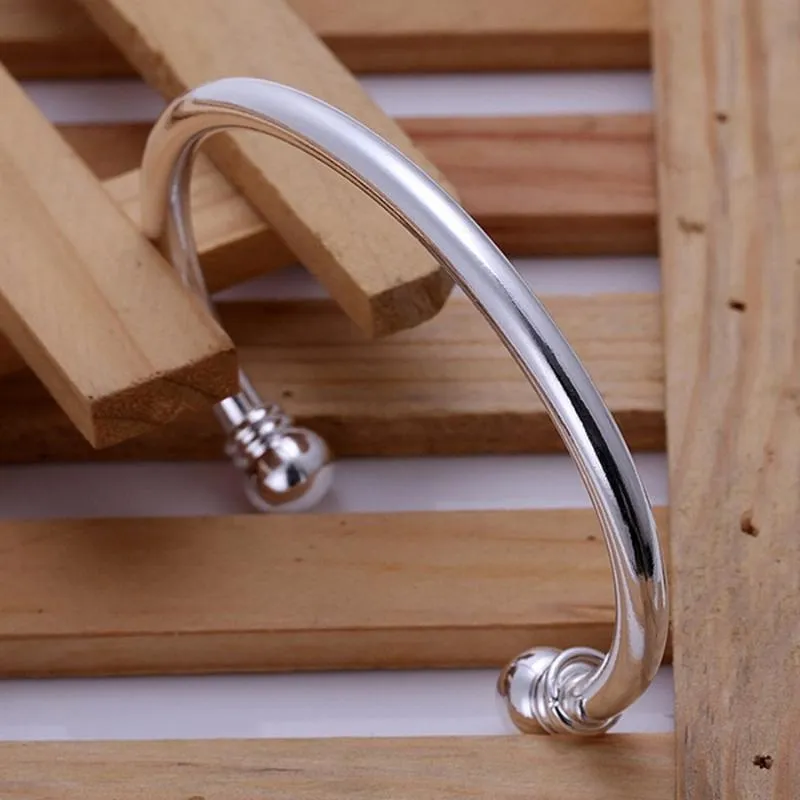 Bangle Promotions Fashion Women Silver Color Jewelry High Quality Charm Retro Elegance Circular Openings Bracelet B027Bangle