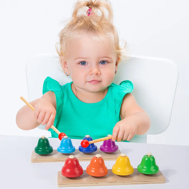 Campana a mano a 8 note Campane di metallo diatoniche colorate Giocattolo musicale a percussione per bambini Insegnamento musicale per bambini Coro in chiesa Matrimonio