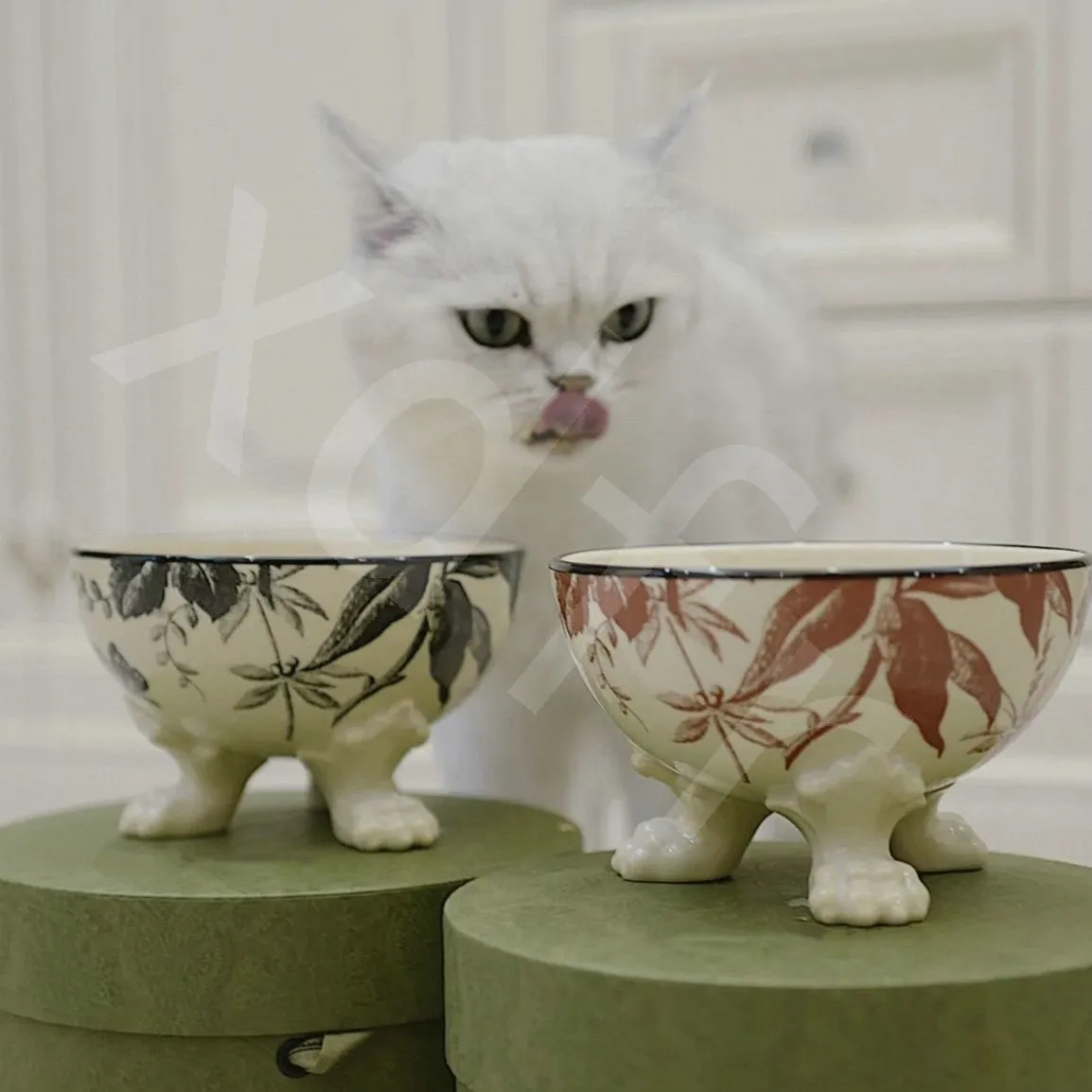 Designer Dog Bowls Ceramic Pet Bowl med klassiska bokstäver Tunga icke -slip Ceramic Cat Dish Dogs skålar för mat och vatten svart blomma