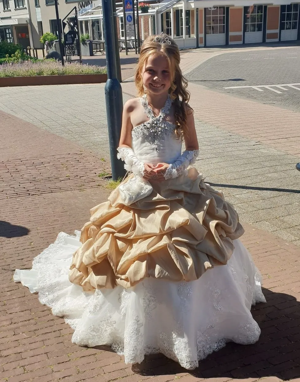 Vestidos de meninas de flores ruched vintage para festas de casamento champanhe e marfim para o pescoço de pescoço com renda de renda da princesa Long Graduação Crianças de vestuário formal