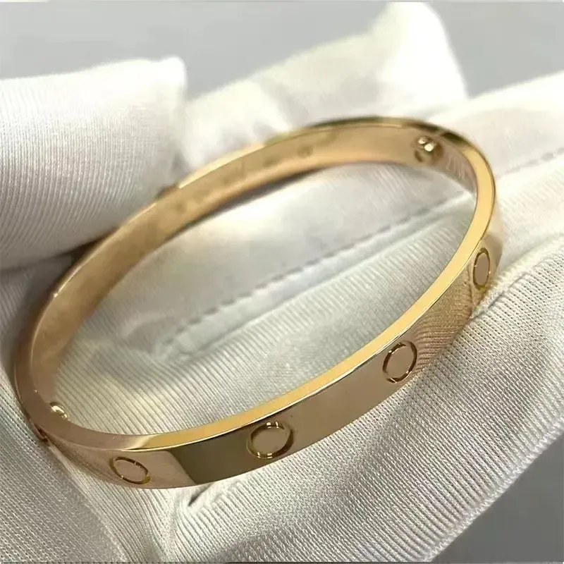 Designer Bracelet Titanium Steel Bracelet Classic armband Fashion heren en dames armband 18k gouden sieraden Valentijnsdag Gift Rose Gold Bracelet F1KW