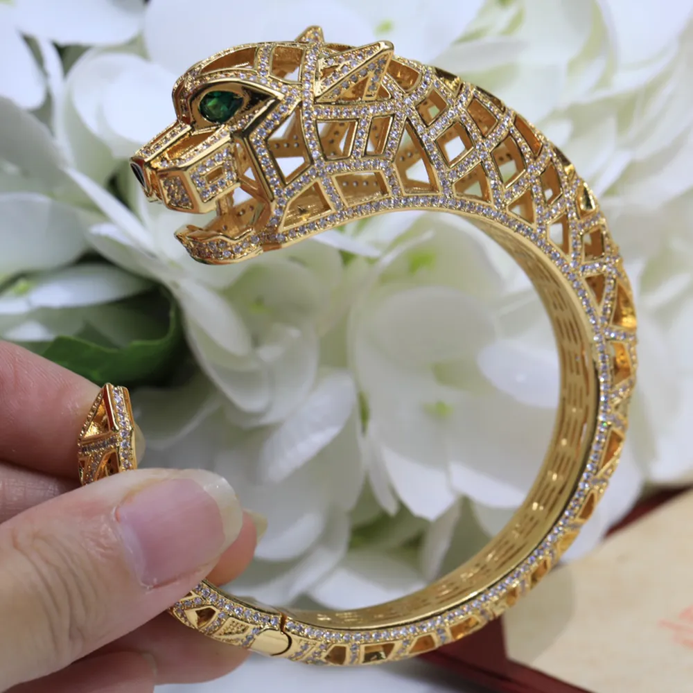 PANTHE Bangle Bangle voor man voor vrouw Luipard hoofd Spot Designer Set met diamanten goud vergulde 18K Hollow Out Design Exquisite Gift 020