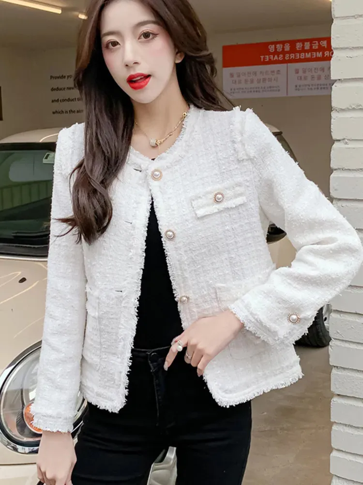 Vintage Oneck Tweed Ladies Summer Jackets With Pearl Buttons