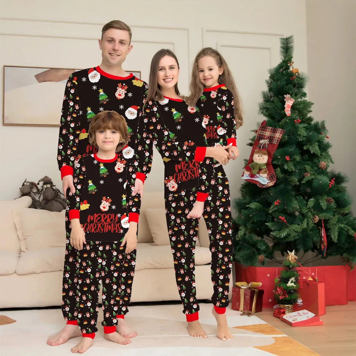 Bijpassende familie-outfits Kerstpyjama Set Moeder Elandenprint Kerstman Nachtjapon Nachtkleding Moeder Papa Kerstfamiliekleding Kerstfamiliepyjama 231121