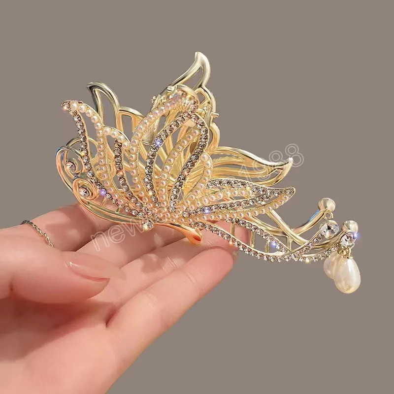 Fashion Butterfly Hair Claw Rhinestone Pearls Hair Clips For Women And Girl Ponytail Claw Clip Hair Accessories Gifts