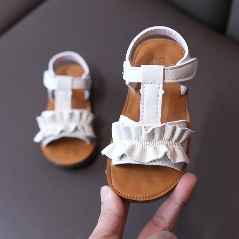 Sandalet Yaz Kids Toddler Bebek Sandalet Küçük Kızlar Beyaz Pembe Daireler T-Strap Plaj Sandalet Prenses Ayakkabı 1 2 3 4 5 6 7 Yaş 230421