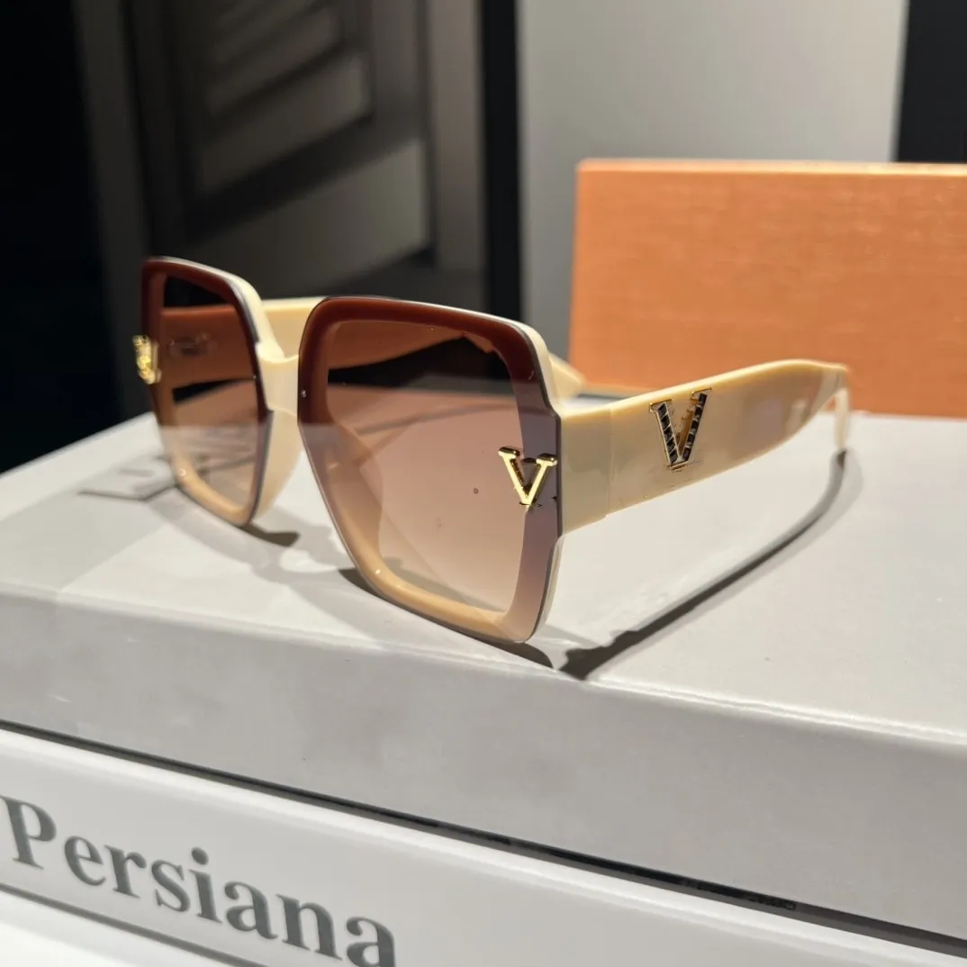 9808New Fashion Solglasögon 52 mm med UV -skydd för män och kvinnor vintage fyrkantig ram Populär toppkvalitet kommer med Case Classic Solglasögon