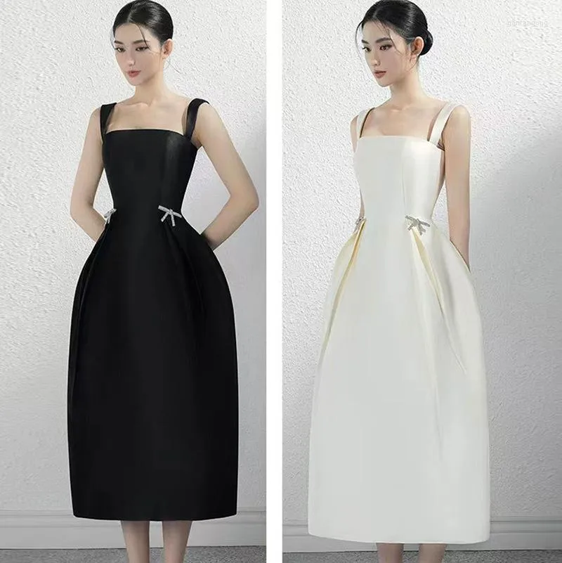 Casual Dresses Slip Dress Fashion Märke Y2K Design Sense Women Summer 2023 Solid Color Strapless Simple Slim Formal