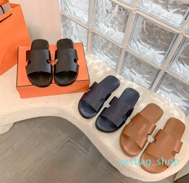 Hommes Pantoufles Designer Sandales en cuir Izmir nouveau classique Flip Flop Oran été printemps Heritage Calfskin Sandales Summer Lazy Large Beach Casual Slides taille