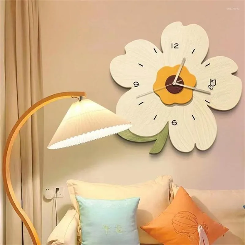 Wall Clocks Ins Sunflower Tulip Flower Shape Clock Wooden Cartoon Creativity Fashion Watches Living Room Home Decor Kids Gift