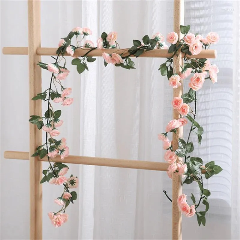 Flores decorativas Artificial Rose Vine Colgando Guirnalda de flores de seda para la fiesta de jardín Decoración de la boda Decoración navideña para el hogar Falso