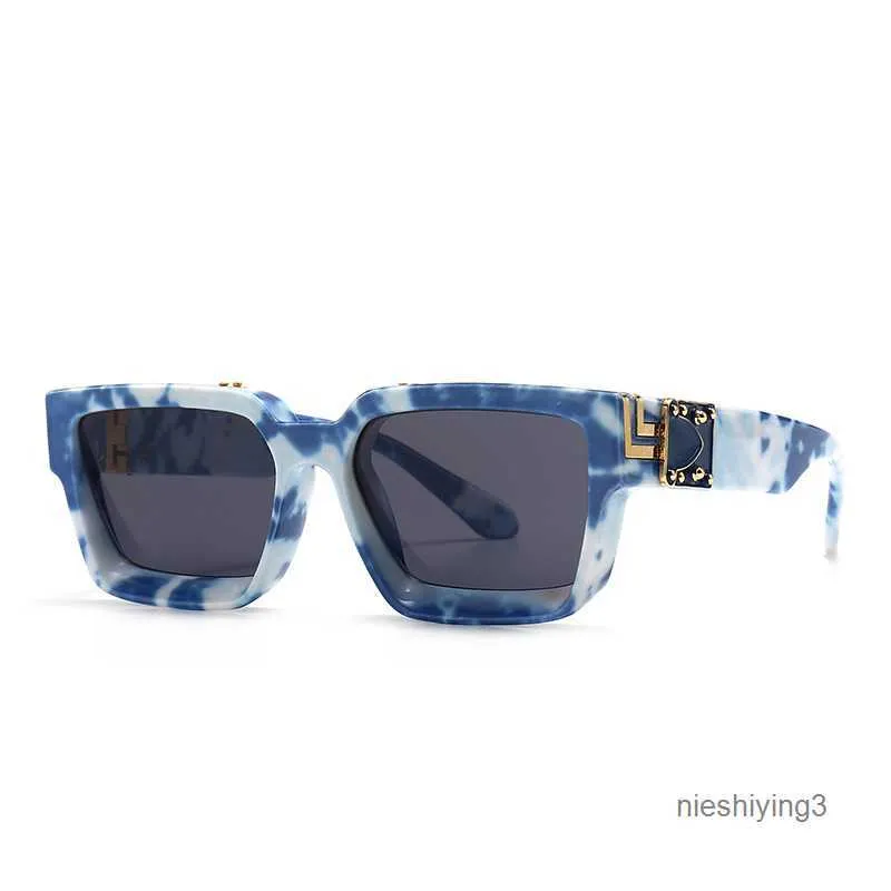 Autumn and Winter Fashion PartsFashion Parts Cloud Print Solglasögon Modern blå himmel och vita moln Solglasögon Kvinnors 86367 Sun Glasses Men